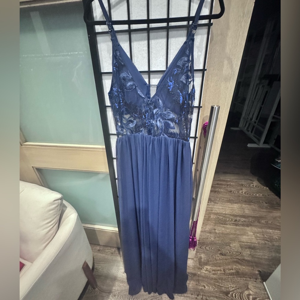 Elegant Blue Lace Evening Dress